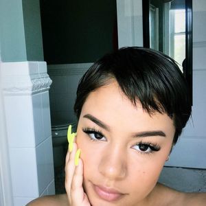 Meet your Posher, Nikki